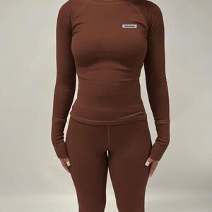 Brown 2 piece outfit